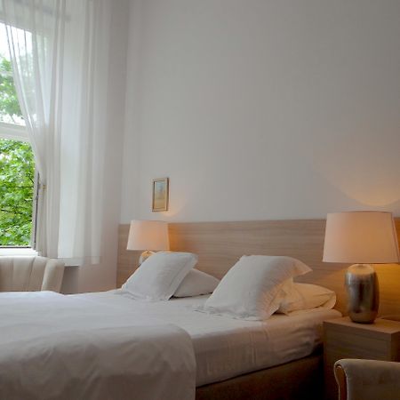 บูทิก อพาร์ตโฮเต็ล แอนด์ อพาร์ตเมนต์ Aparthotel คราคูฟ ภายนอก รูปภาพ